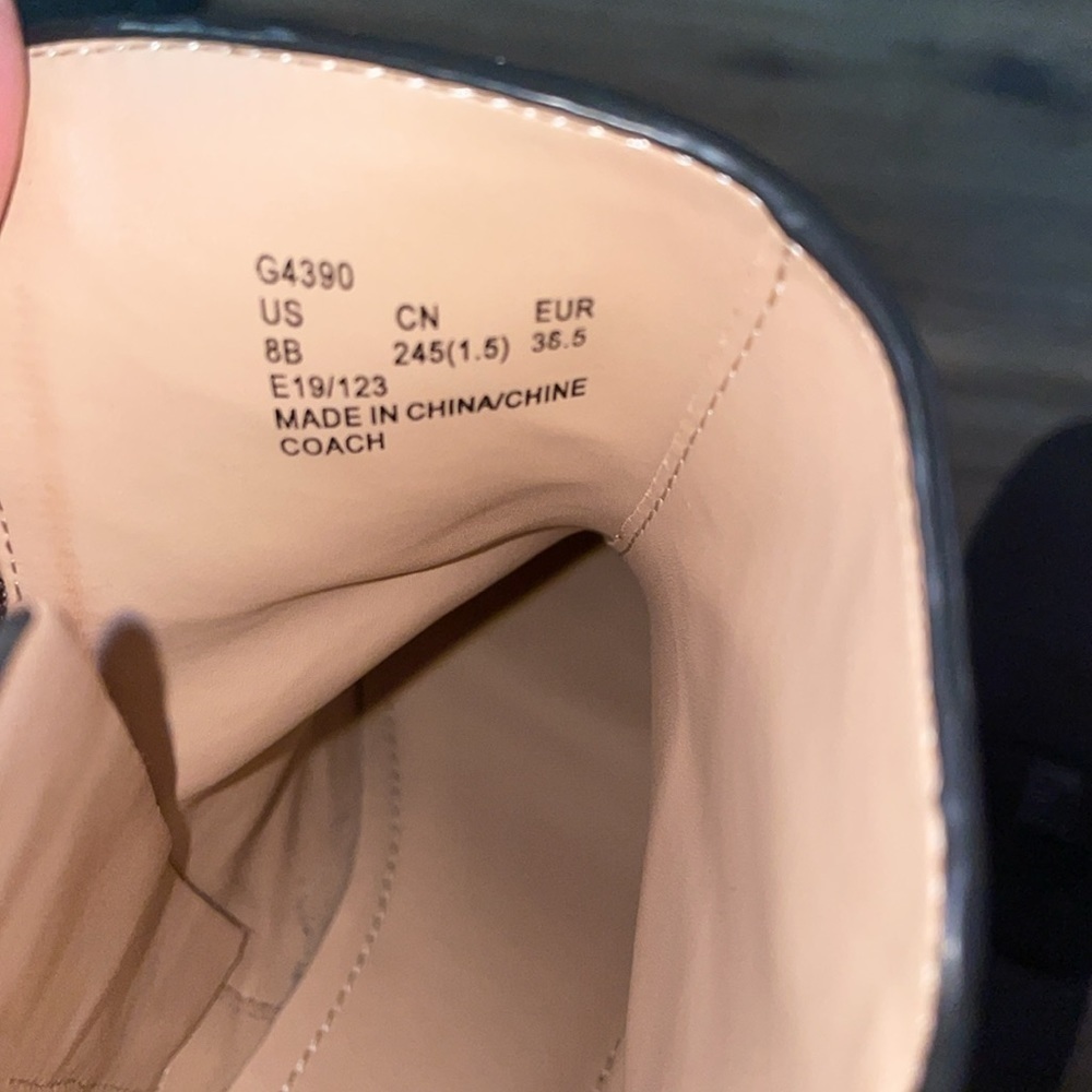 Coach brown leather boots 🥾 size 8B - Picture 9 of 10